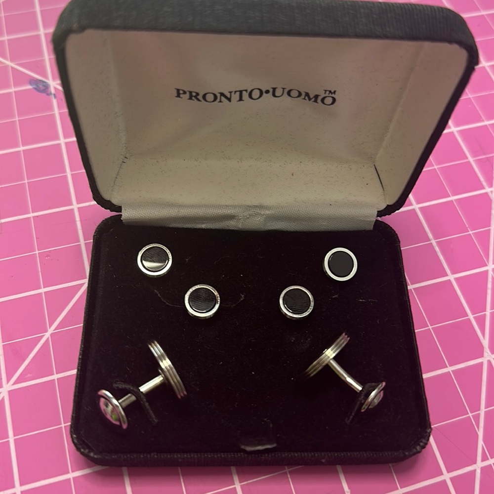 Pronto Uomo silver and black cuff link and studs set